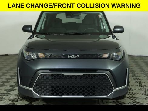Used 2025 Kia Soul LX w/ LX Technology Package FWD image 7