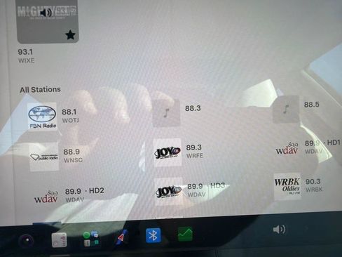 Used 2019 Tesla Model 3 Mid Range RWD image 22