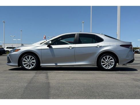 Used 2024 Toyota Camry LE FWD image 7