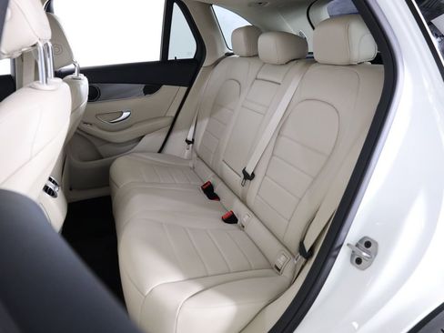 Used 2022 Mercedes-Benz GLC 300 4MATIC image 53
