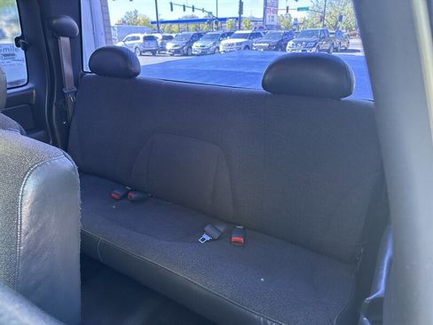 Used 2000 Chevrolet Silverado 1500 4x4 Extended Cab image 18