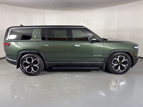 Used 2023 Rivian R1S Adventure image 9