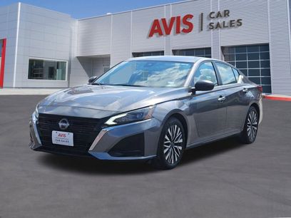 Used 2024 Nissan Altima 2.5 SV