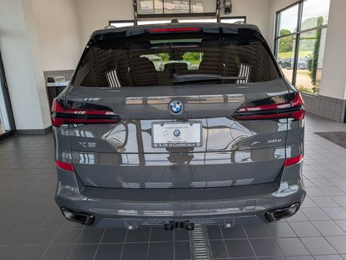 Used 2025 BMW X5 xDrive50e w/ Executive Package AWD/4WD image 3