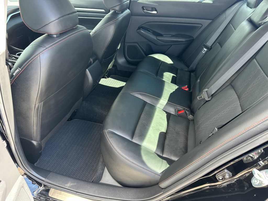 Used 2025 Nissan Altima 2.5 SR w/ SR Premium Package FWD image 20