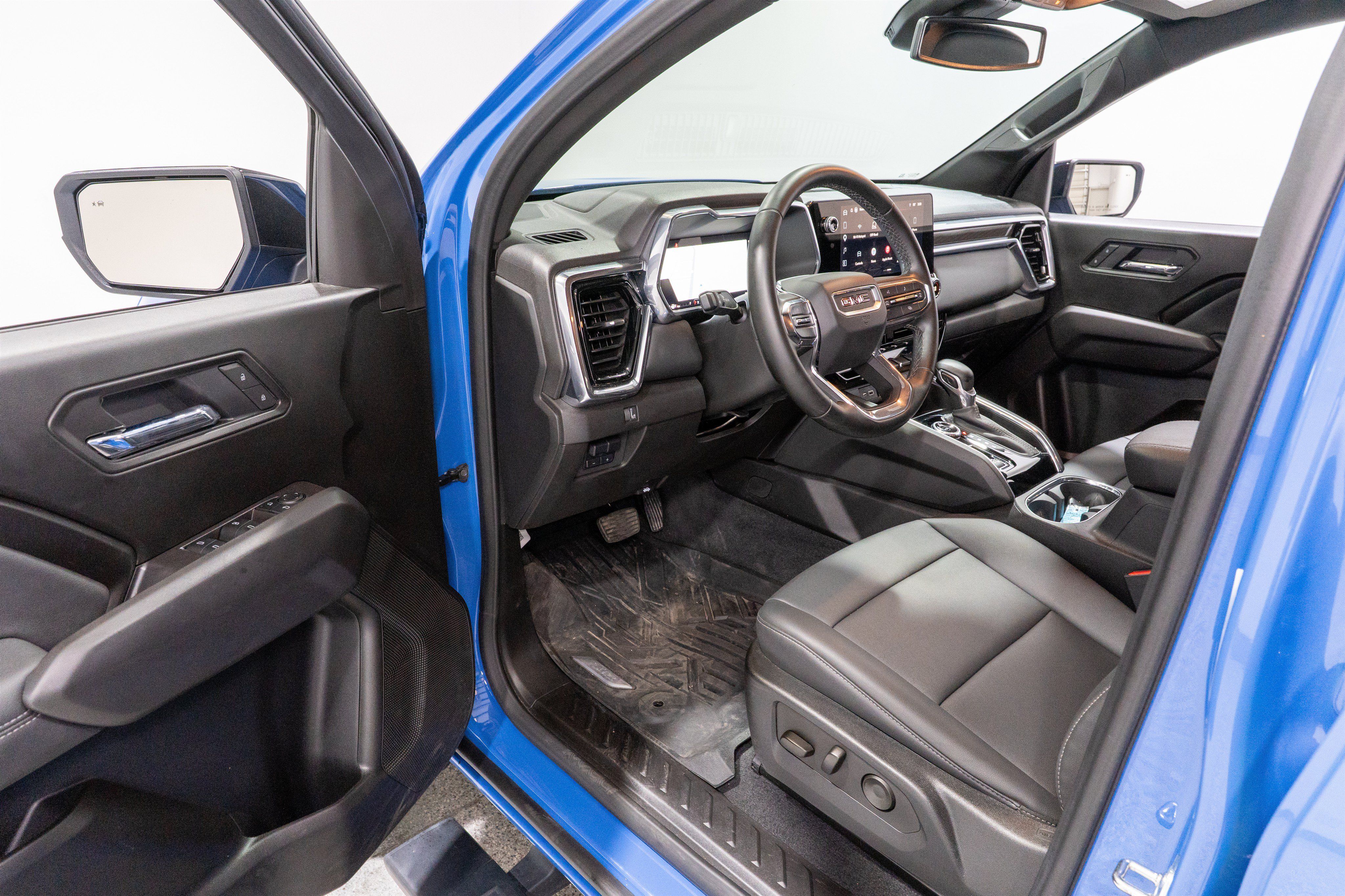 Used 2025 GMC Canyon Elevation w/ Convenience Package AWD/4WD image 15