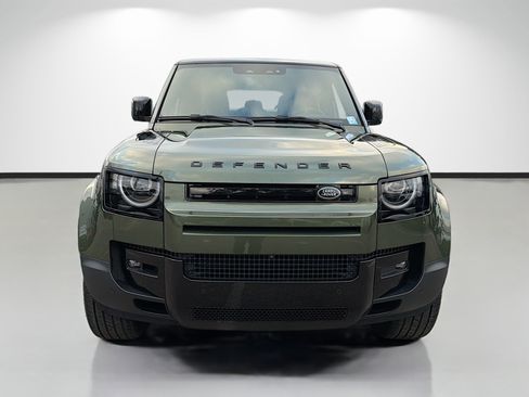 New 2026 Land Rover Defender 110 S image 8