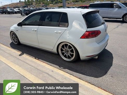 Used 2017 Volkswagen Golf 4-Door FWD image 13