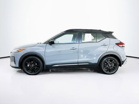Used 2024 Nissan Kicks SR w/ SR Premium Package FWD image 4