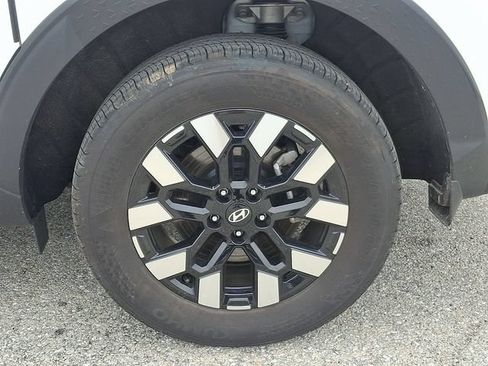 Certified 2025 Hyundai Santa Cruz SE AWD/4WD image 18