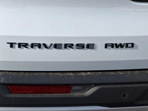 New 2026 Chevrolet Traverse Z71 w/ Enhanced Driving Package AWD/4WD image 9