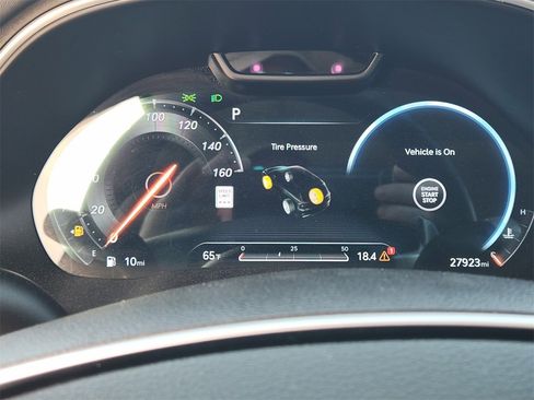 Used 2022 Genesis GV80 2.5T w/ Prestige Package 04 image 9