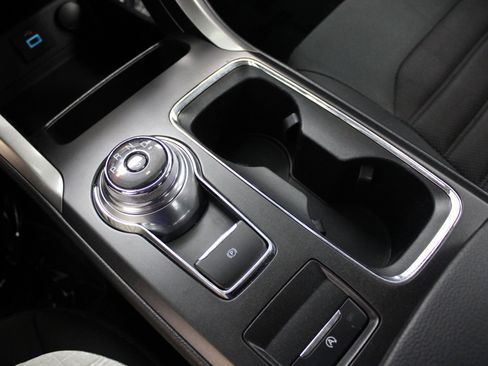 Used 2017 Ford Fusion SE image 35