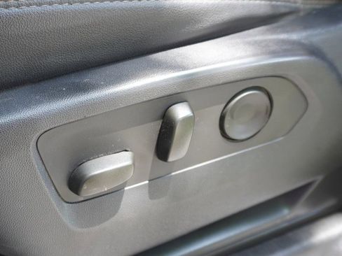 Used 2024 Chevrolet Silverado 2500 High Country w/ Technology Package image 17