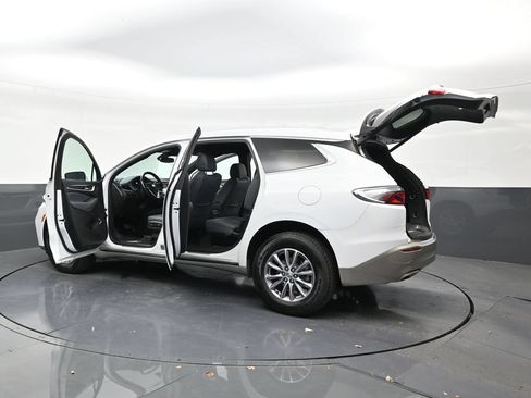 Used 2023 Buick Enclave Essence FWD image 32