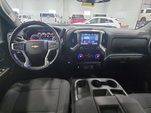 Used 2022 Chevrolet Silverado 3500 LT w/ Convenience Package AWD/4WD image 9