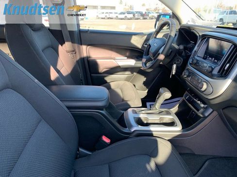 Used 2018 Chevrolet Colorado LT image 9