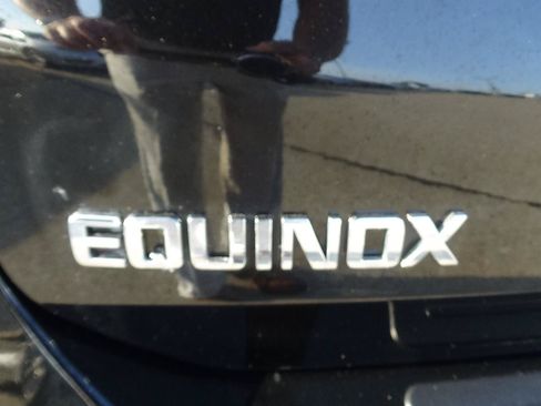 Used 2022 Chevrolet Equinox LT FWD image 9
