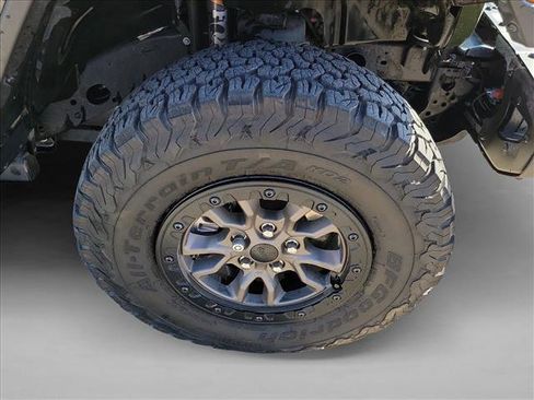 Used 2022 Jeep Wrangler Unlimited Rubicon w/ Trailer Tow Package image 10