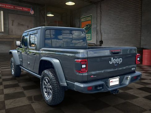 Used 2021 Jeep Gladiator Overland AWD/4WD image 5