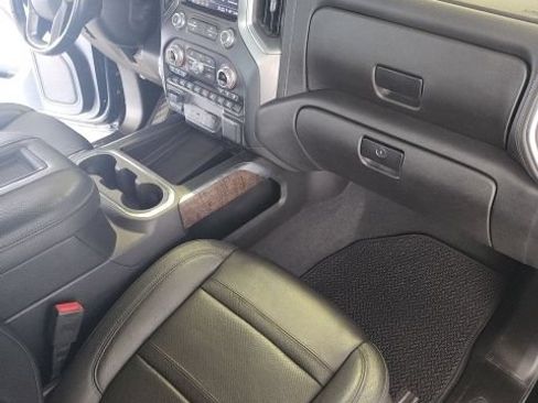 Used 2021 GMC Sierra 2500 Denali AWD/4WD image 15
