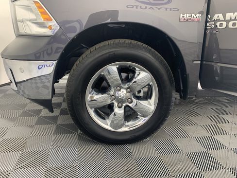 Used 2019 RAM 1500 Big Horn image 12