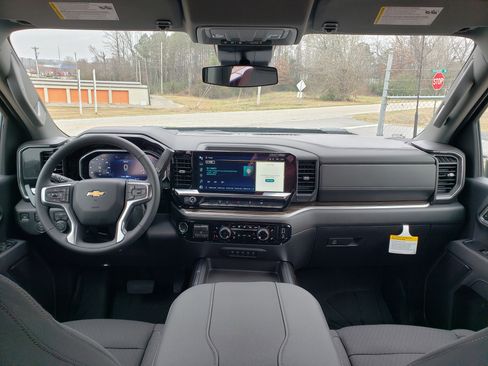 New 2026 Chevrolet Silverado 3500 LT image 37