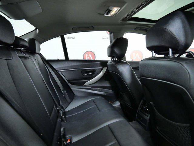 Used 2013 BMW 328i xDrive Sedan AWD/4WD image 26