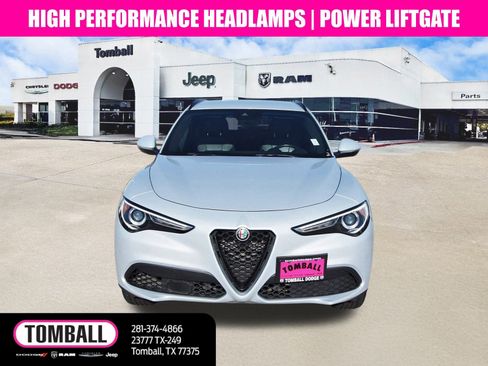 Used 2022 Alfa Romeo Stelvio Sprint image 2