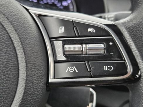 Used 2023 Kia Forte LXS FWD image 24