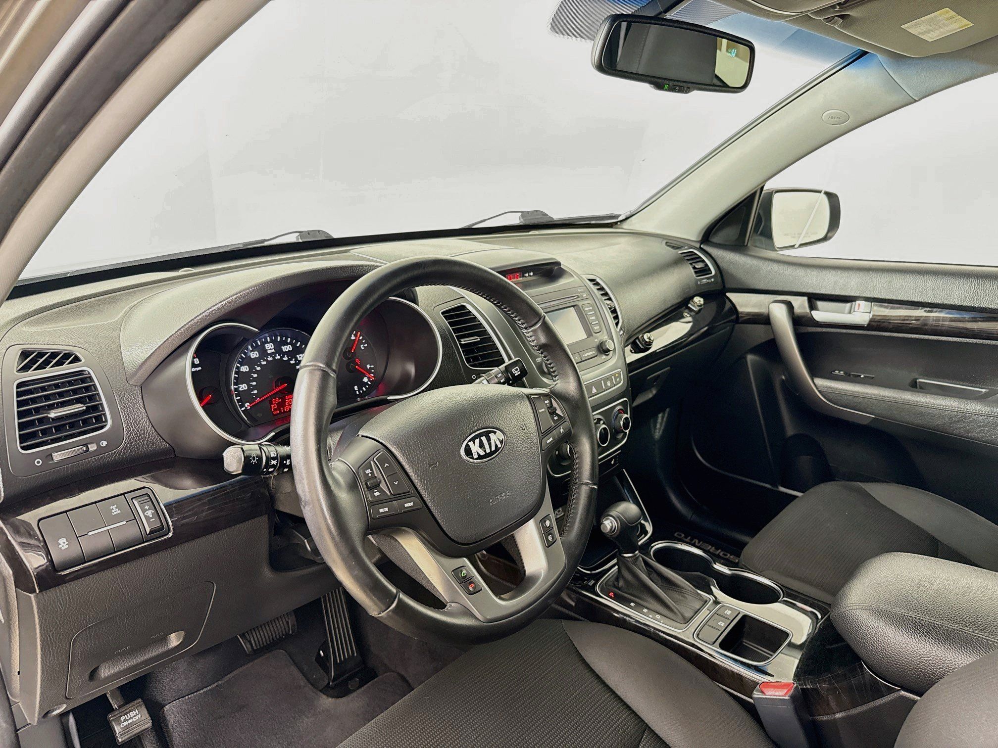 Used 2015 Kia Sorento LX AWD/4WD image 10