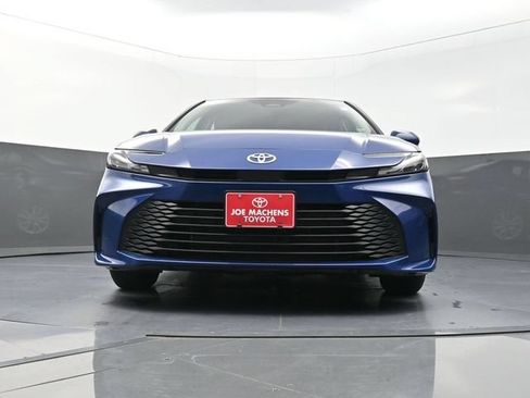 Used 2026 Toyota Camry LE w/ Convenience Package FWD image 32