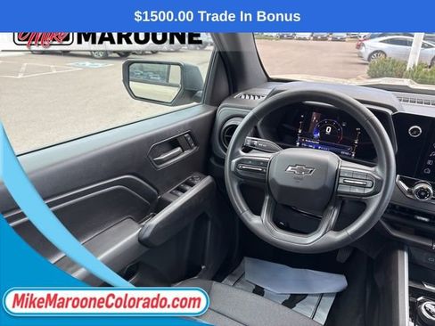 Used 2023 Chevrolet Colorado Trail Boss w/ LPO, Dark Essentials Package AWD/4WD image 17