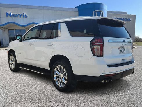 Used 2021 Chevrolet Tahoe Premier w/ Premium Package AWD/4WD image 3