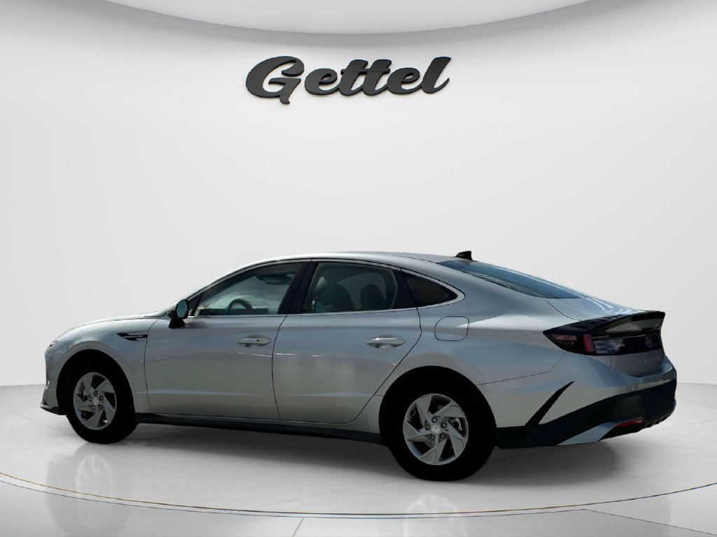 Certified 2025 Hyundai Sonata SE FWD image 4
