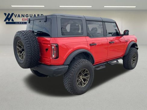 Used 2024 Ford Bronco Badlands image 8
