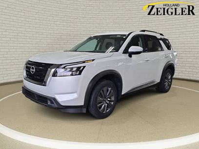 Used 2025 Nissan Pathfinder SV