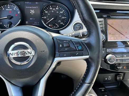 Certified 2019 Nissan Rogue Sport SV w/ Technology Package FWD image 12