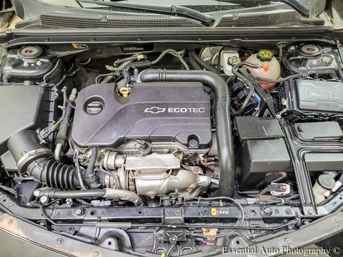Used 2018 Chevrolet Malibu LT w/ Leather Package FWD image 26