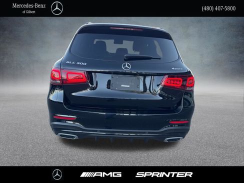 Used 2022 Mercedes-Benz GLC 300 4MATIC image 4