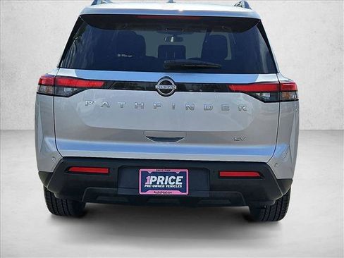 Used 2024 Nissan Pathfinder SV FWD image 7