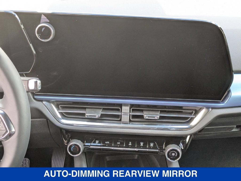 New 2025 Chevrolet Equinox EV LT AWD/4WD image 29