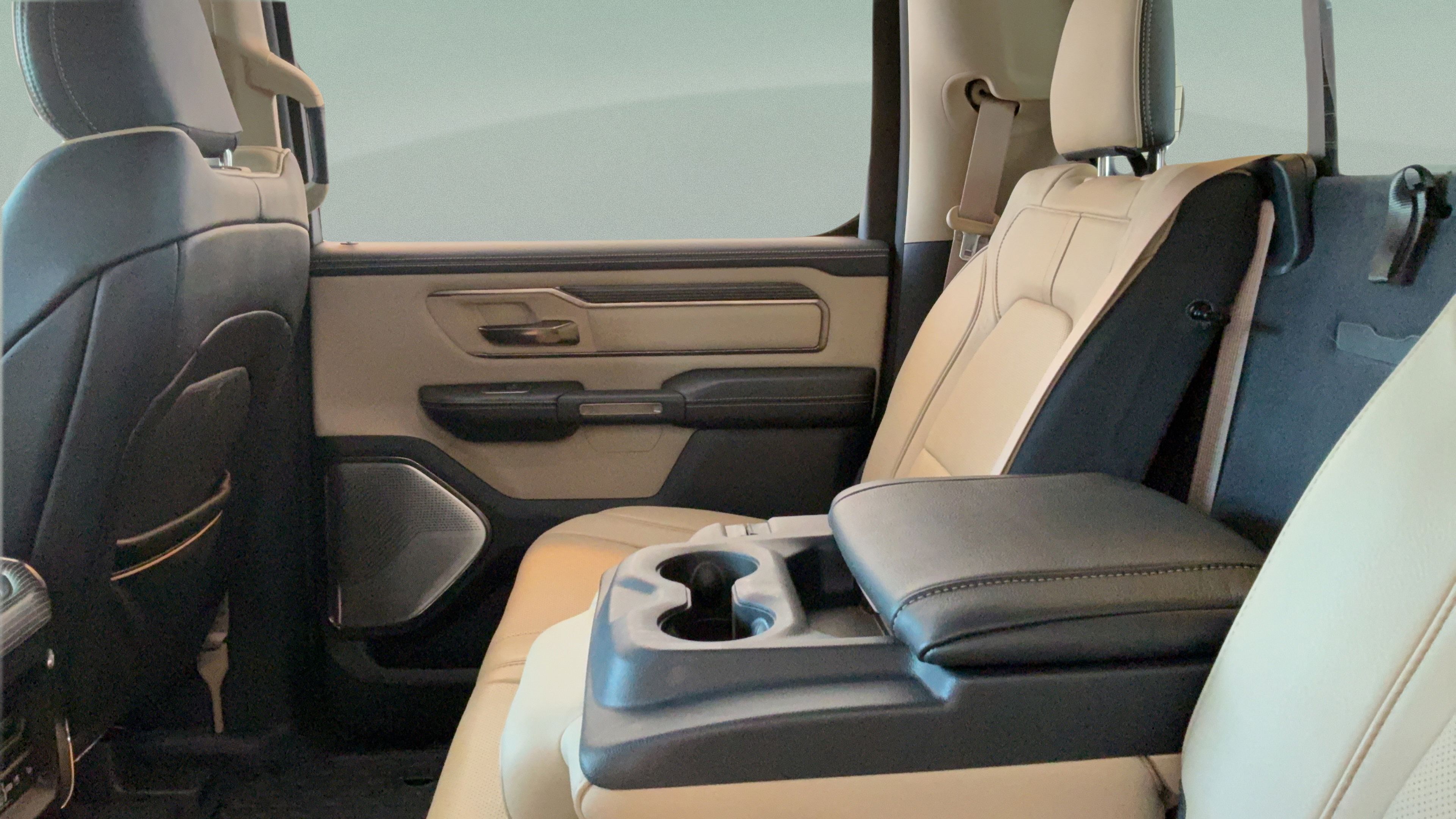 Used 2019 RAM 1500 Limited AWD/4WD image 33