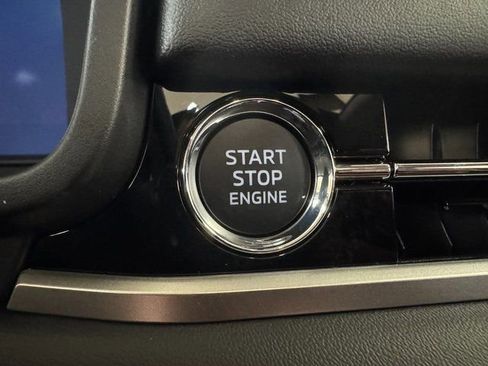 New 2026 Mitsubishi Outlander SEL image 11