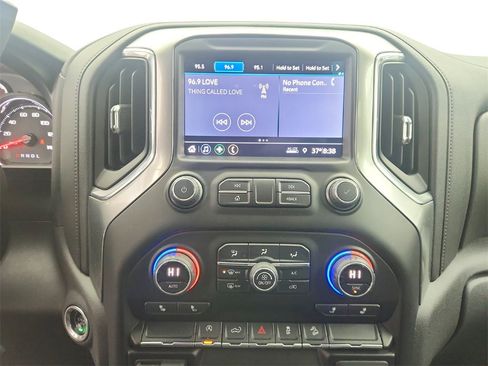 Used 2019 Chevrolet Silverado 1500 RST image 15