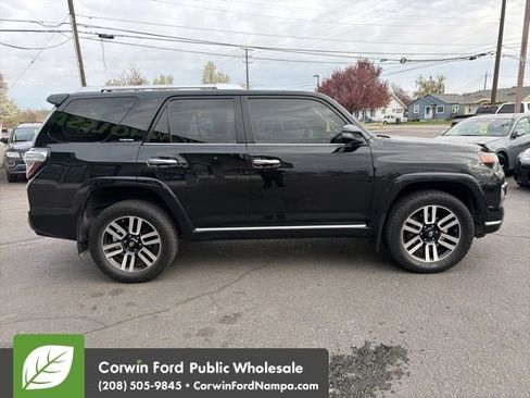 Used 2015 Toyota 4Runner Limited AWD/4WD image 4