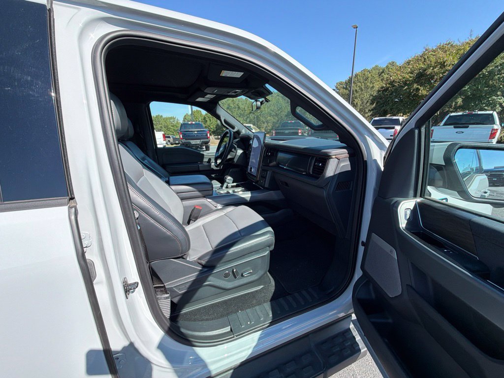 Used 2024 Ford F150 Lightning Lariat AWD/4WD image 18