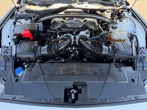 Used 2025 Ford Mustang GT Premium RWD image 23