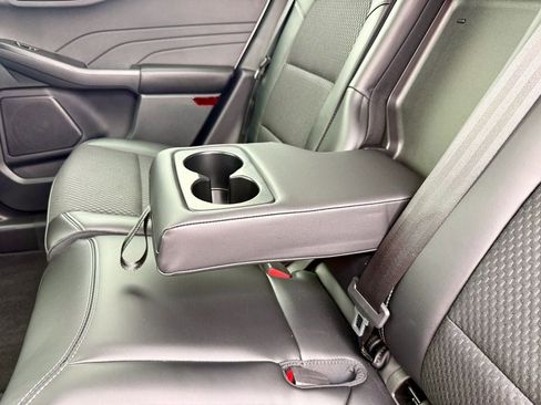 Used 2025 Ford Escape SE FWD image 35