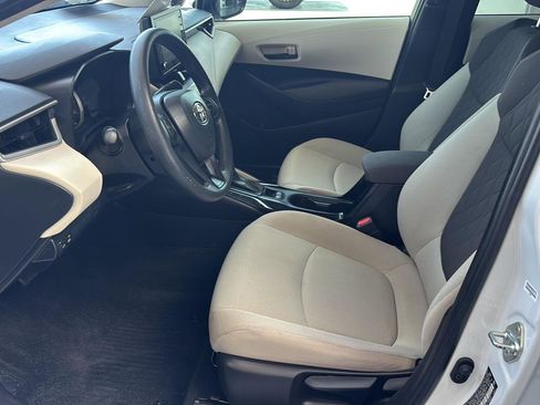Used 2022 Toyota Corolla LE FWD image 16